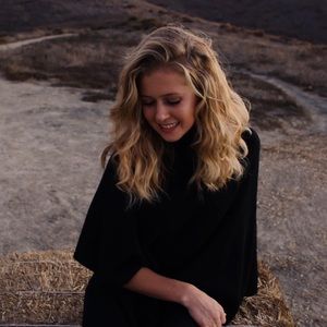 Meet your Posher, Lizzy